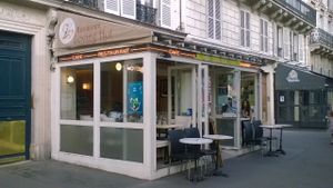 Lovin Hut, outside at Loving Hut in Paris