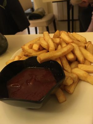 French fries  at Loving Hut in Paris