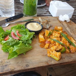 Vegan breakfast platter at Little Windows in Pokhara