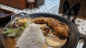 Vegan duck in peanut sauce. Yummy! at Myanchi in Bernau Bei Berlin