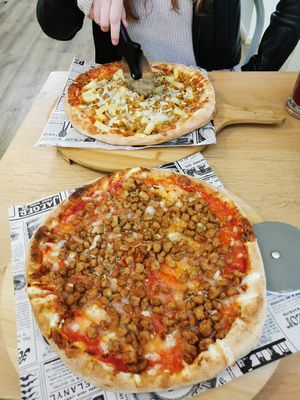  at Panda Pizzería in Jaen