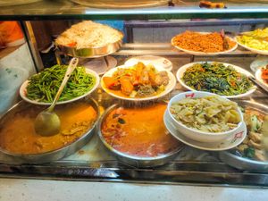 Dishes available at Shi Man Lou 食满楼 - Punggol in Northeast Singapore