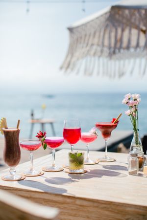 cocktails and mocktails 2-for-1 happy hour every day from 4-6pm at Penida Colada Beach Bar in Penida Island