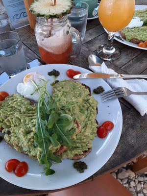 Smashed Avocado at Penida Colada Beach Bar in Penida Island
