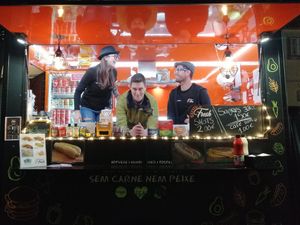 Presentes no carnaval de Torres Vedras at Fresh - No Meat No Fish in Miragaia