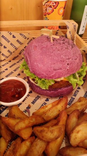 Vegan burger at Flower Burger in Florence