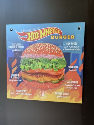 Auch sehr lecker !!!  at Flower Burger in Florence