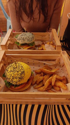  at Flower Burger in Florence