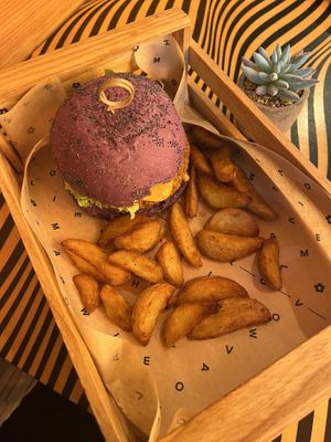 Burger and chips   at Flower Burger in Florence