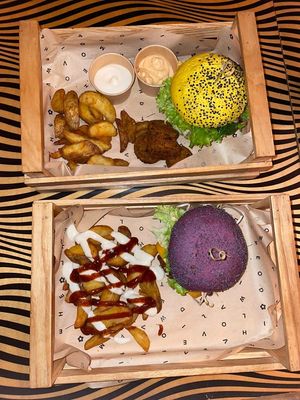  at Flower Burger in Florence