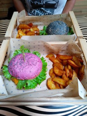 delicious 😍 at Flower Burger in Florence