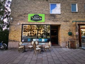 Outdoor seating at Gottsunda in Stockholm