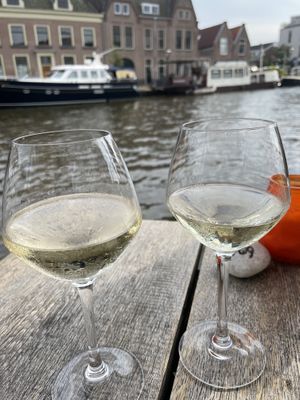   at Lot en de Walvis in Leiden