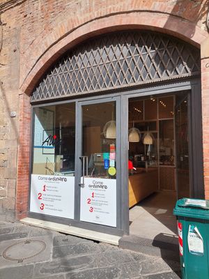 Outside at Alice in Lucca