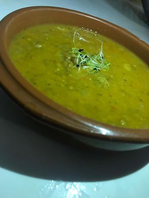 Lentejas veganas  at La Urbana in A Coruna