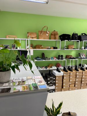 Uno sguardo al nostro punto Vendita VEGAN SHOES ITALY - Cittadella (PD) at Vegan Shoes Italy in Cittadella