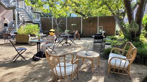 Terras at Bluebirds in the Backyard in Dordrecht