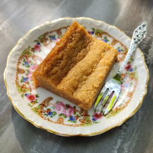 Kaneel boterkoek at Bluebirds in the Backyard in Dordrecht