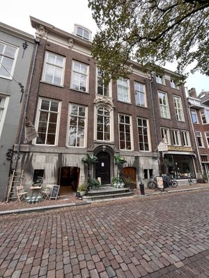 Outside   at Bluebirds in the Backyard in Dordrecht