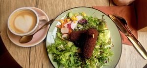Croquettes on sourdough at Bluebirds in the Backyard in Dordrecht