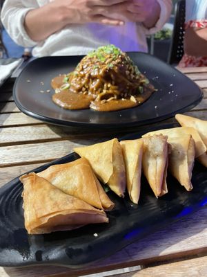 Plain noodles and vegetable samosas at Sesame in Valletta