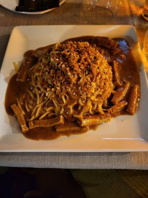 Erdnuss Nudeln mit Tofu at Sesame in Valletta