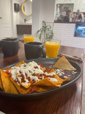 paquete de chilaquiles, también incluye concha o rol de canela  at Café Vegetal in Mexico City