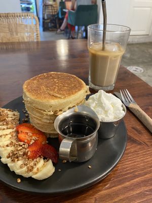Hot cakes at Café Vegetal in Mexico City