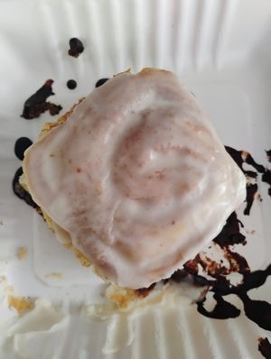 Rol glaseado at Café Vegetal in Mexico City