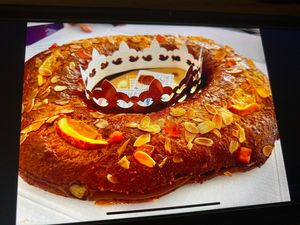 Roscon de Reyes relleno de chocolate!’ Increible 😻  at Dulce Natural in Lanzarote