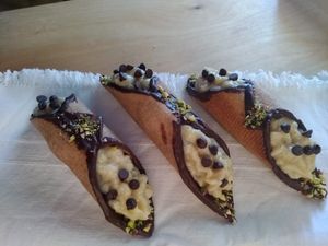 cannoli veganos at Dulce Natural in Lanzarote