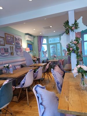 Upstairs window seating at ARTBOX in Brighton