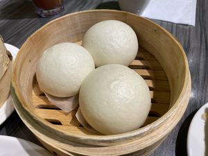 Custard bun at Bǎo Dá Gǎng Shì Chá 寶達港式茶 in Taichung