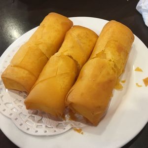 Water chestnut rolls (馬蹄條) at Bǎo Dá Gǎng Shì Chá 寶達港式茶 in Taichung