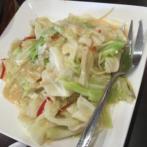 Cabbage in fermented bean curd at Bǎo Dá Gǎng Shì Chá 寶達港式茶 in Taichung