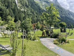 Mühle mit Bar und weiteren Kleinigkeiten neben dem See in unmittelbarer Nähe zum Hotel  at Grünzeug in St Leonhard Im Pitztal
