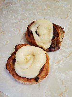 Blueberry banana dessert rolls at The Root in Massillon