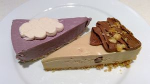 cheesecakes made w/o refined sugar at Cosmic Veggies in Anacortes