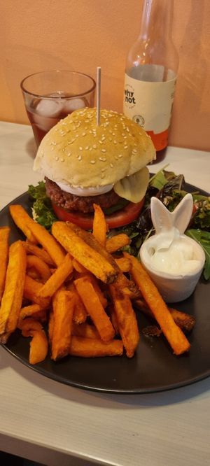 Sugar burger at Sugar Rabbit Kaffé in Albufeira