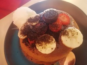 Fruit and Oreo pancakes at Sugar Rabbit Kaffé in Albufeira
