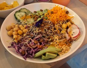 Buddha Bowl salad at Sugar Rabbit Kaffé in Albufeira