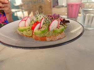 Avocado love toast at Sugar Rabbit Kaffé in Albufeira