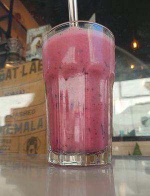 Dragon smoothie at Sugar Rabbit Kaffé in Albufeira