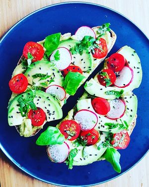 Smashed avocato open toast at Sugar Rabbit Kaffé in Albufeira