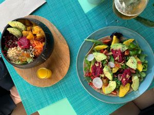 Bowl + Wrap at Sugar Rabbit Kaffé in Albufeira