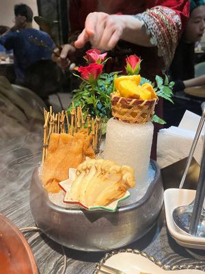  at Yangege 焱格格蔬食料理火锅 in Shanghai