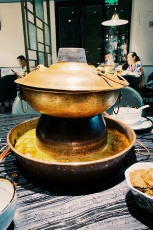 Hot pot at Yangege 焱格格蔬食料理火锅 in Shanghai