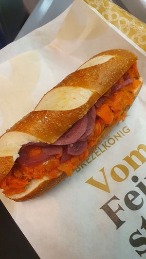 Vegan 'salmon' sandwich at Brezelkönig - Hauptbahnhof in Zurich