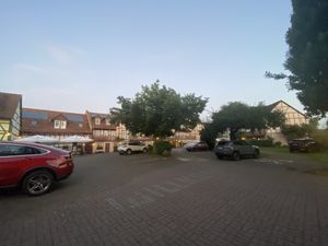 Viele Parkplätze  at La Fee in Gelnhausen