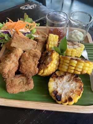 Vegan soy chicken bbq con maíz   at Mr Green in Chiang Mai